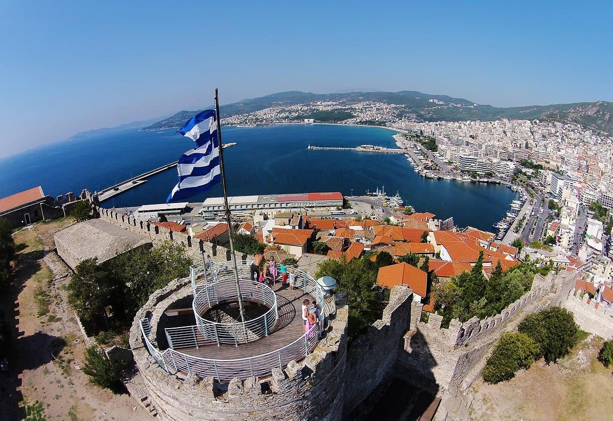 sightseeing Kavala Castle (Castle of Agios Dimitrios)